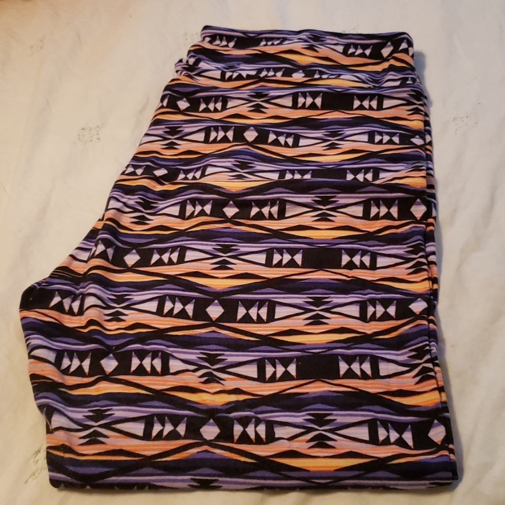 TC2 lularoe leggings 😍